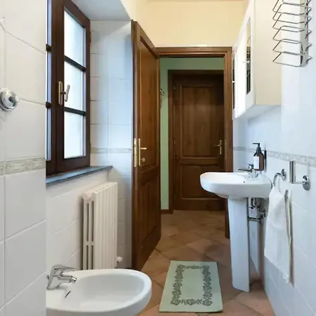 Cozy House In + Large Garden