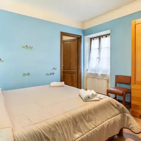 Cozy House In + Large Garden *