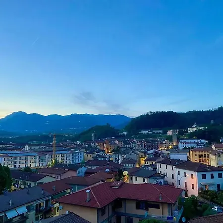 Cozy House In + Large Garden Holiday home Castelnuovo di Garfagnana