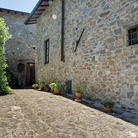 Cozy House In + Large Garden * Castelnuovo di Garfagnana